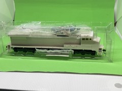 Bachmann HO Scale Undecorated EMD GP40-2 Diesel Locomotive DCC On Board NOS