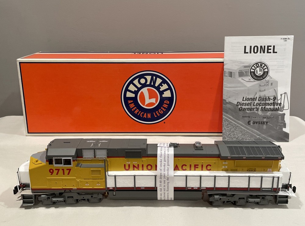 Lionel UP Dash 9-44 CW Diesel Locomotive TMCC 6-18286 NEW