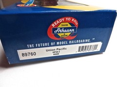 HO Athearn 89760 Union Pacific GP40-2 Powered Diesel Locomotive #3000 DCC Ready