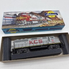 HO diesel Athearn GP-40-2 Kansas City Southern Powered Engine #4764 Beautiful