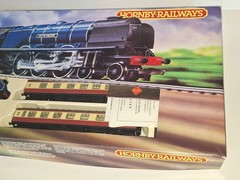 Hornby R699 The Caledonian Boxed Set & Track. New Old Stock. Mint Cond. OO