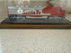 Athearn HO Scale Santa Powered Diesel Locomotive #92 Mounted display