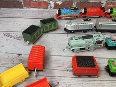 Large Lot Thomas & Friends TrackMaster & Push Along Trains Engines Cars