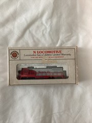 Bachmann N Scale Locomotive Santa Fe GE U36B Diesel 51-640-02 Red Silver
