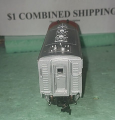 HO SCALE POWERED F-7A LOCO; SANTA FE; LIFE-LIKE Hu0715-5