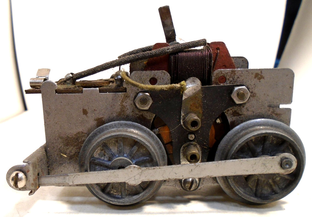 VINTAGE MARX 4 WHEEL MOTOR WITH MANUAL REVERSE CONTROL TESTED GOOD – SA L
