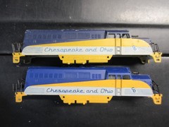 ho CHESAPEAKE & OHIO DIESEL LOCOMOTIVE SHELLS lot of 2 vintage LOT#40