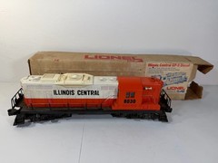 Vintage Lionel Illinois Central GP-9 Diesel Locomotive 8030 O Gauge w Box