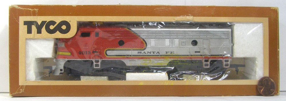 Tyco HO Scale Model RR Train Locomotive Santa Fe 224F9A #4015 Austria W4S