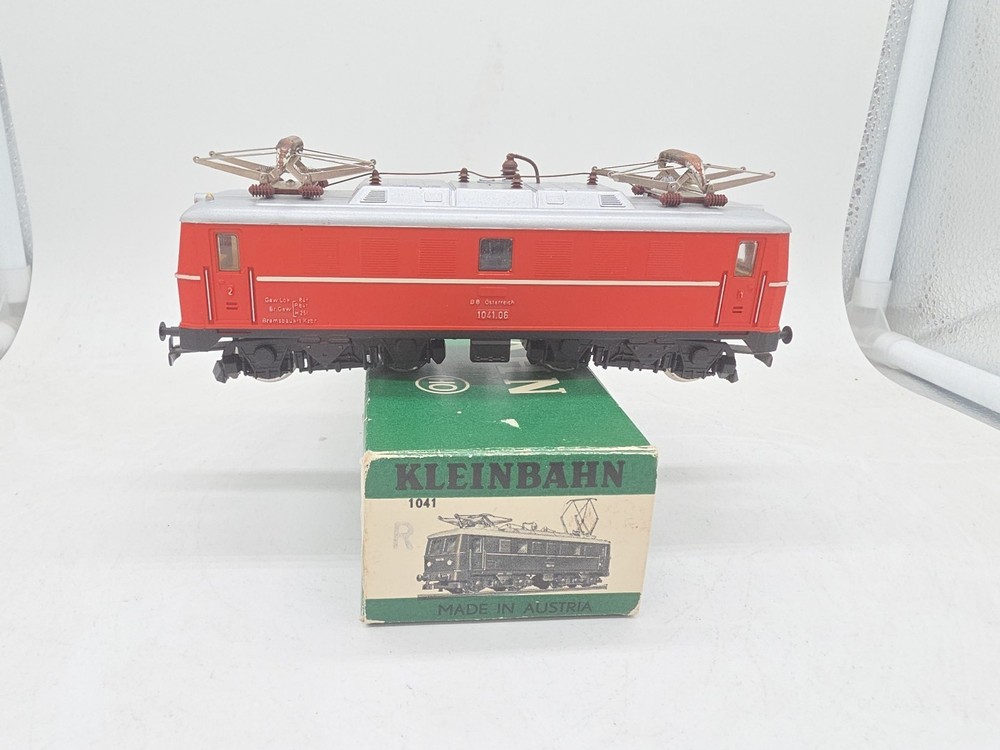 Kleinbahn OBB 1041.06 Orange Livery Beige Stripes, Aluminum Roof