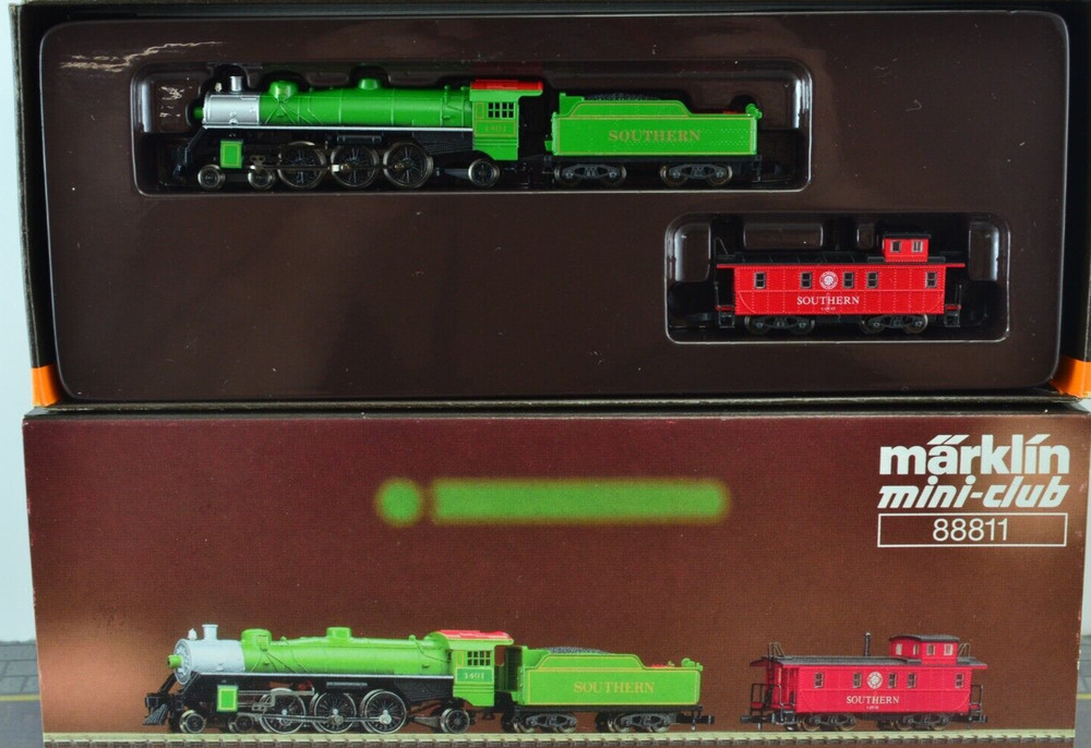 Marklin 88811 4-6-2 Southern Railroad Steam Locomotive w/ Caboose Z Scale