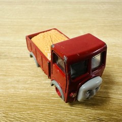 Lorry 1 – Thomas & Friends Take N Play Along Diecast Metal Push Magnet Trains