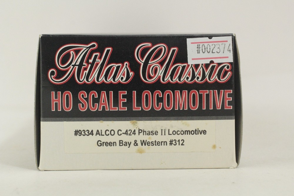Atlas HO Scale Green Bay and Western GB&W DC Powered C-424 Phase 2 Locomotive