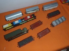 HO Fleischmann Rail Cars 10 Total Accessories As Shown –