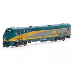 Athearn Genesis HO ATHG81112 P42DC Via Rail Canada #915 Locomotive