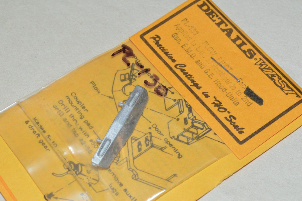HO scale locomotive PARTS metal Details West PL-130 plow pilot LOW EMD GE