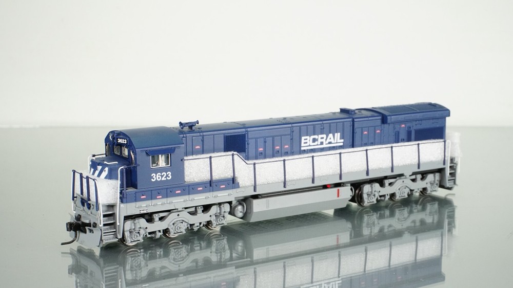Broadway Limited GE C30-7 BC Rail 3623 DCC w/Sound HO scale
