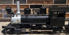 Bachmann 25299 On30 Painted & Unlettered 2-6-0 Mogul Steam Locomotive & Tender