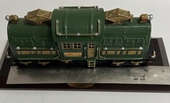 Avon 1992 Collectible, Lionel No. 381E Locomotive, Wood Base New w/orig Box