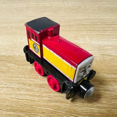 Dart – Thomas the Tank & Friends Take N Play Along Diecast Push Trains