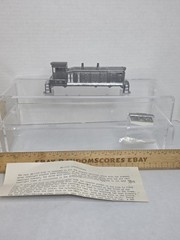 HO Scale Cary Locomotive Works SW1500 Diesel Switcher Diecast Body Shell Athearn
