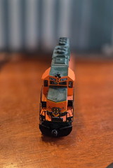 Kato HO Scale, SD40-2, BNSF #6799, Mid w/snoot nose