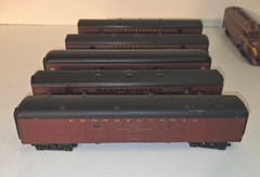 Vintage Athearn F7A Locomotive Pennsylvania PRR w/ qty(6) Mail & Baggage Cars