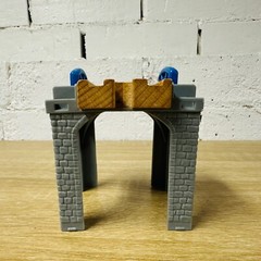 Grey Blue Stackable Riser Elevated Track Thomas & Friends Wooden Railway Train