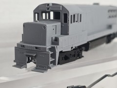 Stewart HO Scale 7000 Undecorated GE U25B Diesel Loco NOS Needs Motor Mounts (A)