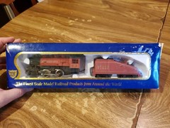 IHC 8002 HO Scale ATSF 0-4-0 Steam Locomotive Switcher #18 LN/Box