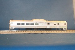JP HO Athearn Budd RDC-3 RPO Rail Diesel Car New Haven – Unpowered – no trucks