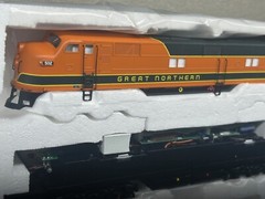 GREAT NORTHERN E7A DCC / QUANTUM SOUND MARS ” EMPIRE BUILDER ” HO Scale NEW OOP