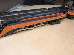 Bachmann HO Scale Southern Pacific GS-4 Daylight #4449 Steam Locomotive DC – Run