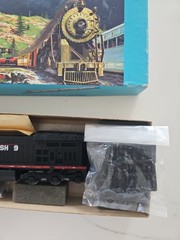 Athearn HO GE Dash 9 C44-9W GE Demo 8601 Diesel Locomotive DC Analog 4901 NEW.C8