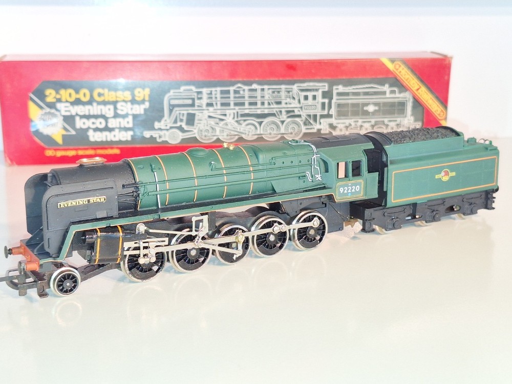 Hornby R065 BR 9F Evening Star Loco #92220. New Old Stock. Mint Cond. Boxed. OO