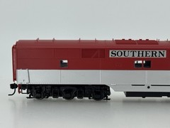 HO Proto 2000 Southern Pacific E7B Non-powered “Dummy” Locomotive SP #5901