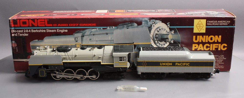 Lionel 6-8002 O Union Pacific Berkshire 2-8-4 Steam Locomotive & Tender #8002 EX