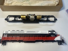HO Custom New Haven Locomotive Project Lot – Does Not Run