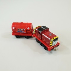 Thomas And Friends Diecast Salty Jet Fuel Carriage Trains 2003 Mattel