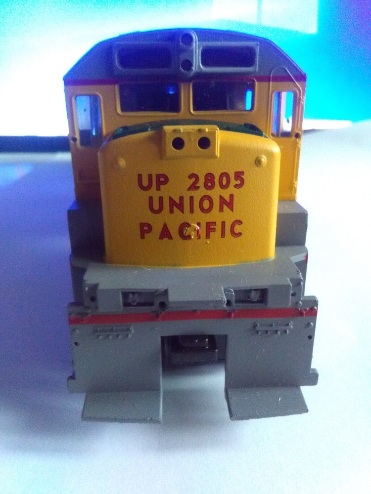 ATHEARN HO TRAIN LOCOMOTIVE #2805 UNION PACIFIC U28C DUMMY NON-POWERED 3432 NOS!