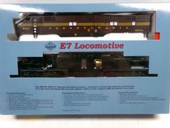 HO Proto 2000 Pennsylvania E7A diesel engine in orig box (lot G-18)