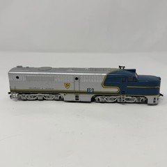 Delaware & Hudson Alco PA-1 Diesel Locomotive Blue Silver #19 HO Scale Train