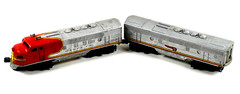 Lionel 2243 Santa Fe Diesel F-3 Locomotive A & B Unit Set O Gauge O-Gauge