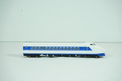 N Scale Japan Toy Metal Blue & White Diesel Engine B27