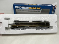 Walthers 910-9102 HO Scale New Haven ALCO DL-109 Diesel Locomotive #0708 LN/Box