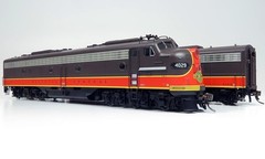 Rapido 028524 HO E8A + E8B DCC & Sound Illinois Central IC #4029 + #4104