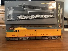 Proto 2000 ho locomotive 920-40111 UP 606 A&B