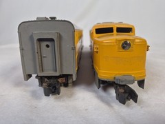 American Flyer S Gauge Union Pacific 21925 A-B Diesel Locomotive Set Yellow Gray
