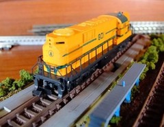 Atlas 42603 N Gauge Alco RS-11 diesel loco in Maine Central livery