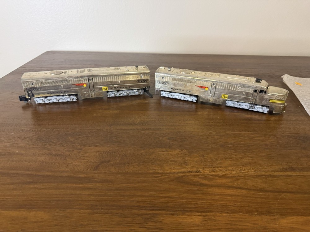 American Flyer S Gauge Chrome Santa Fe #360 361 ALOC A & B Units. Tested – Works